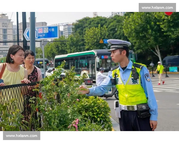 烈日下的绿荫守护者 —— 致敬巫溪高温下的坚守者